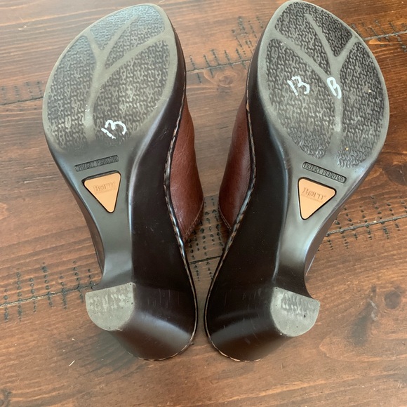 Born Clogs - Picture 6 of 6
